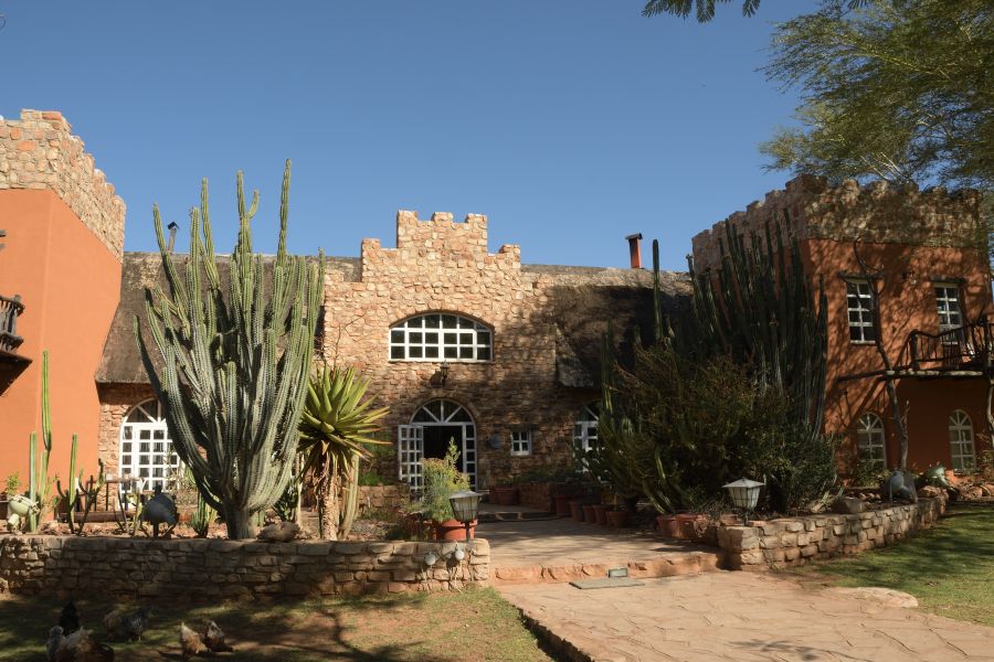 Okambara Elefant Lodge, das Hauptgebäude
