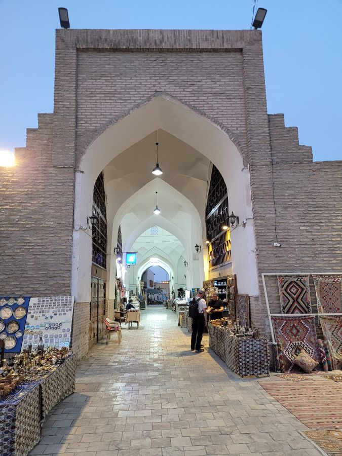 Buchara: Basar bei Nacht