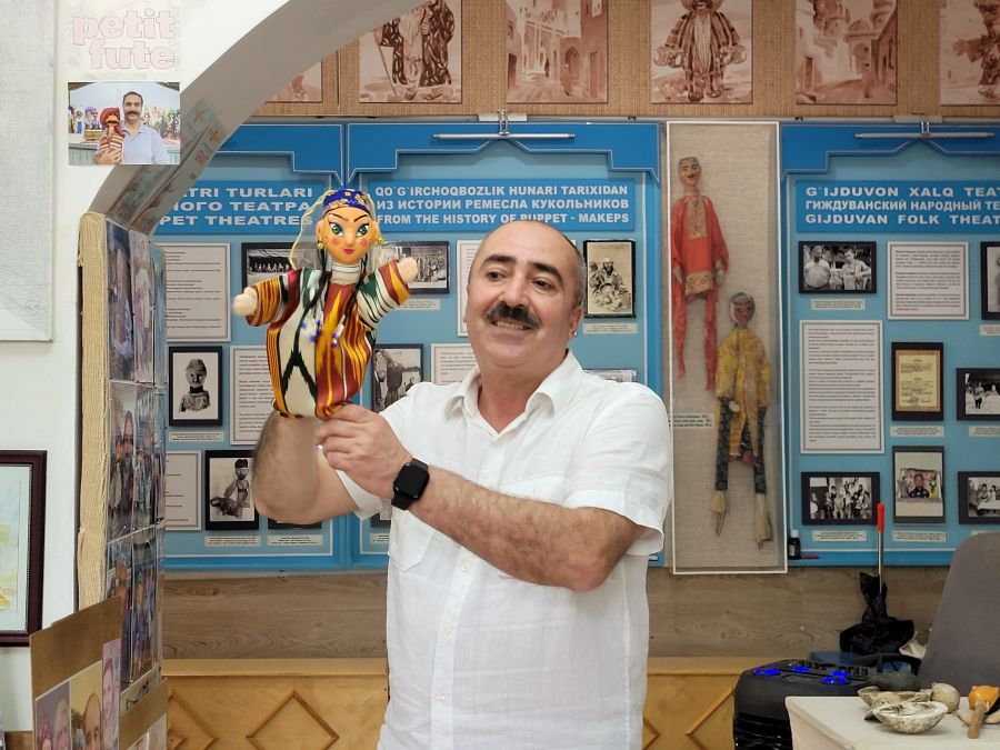 Buchara: im Puppenmuseum mit Werkstatt