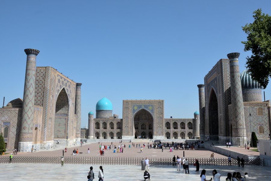 Blick auf den Registan-Platz mit seinen drei Medresen