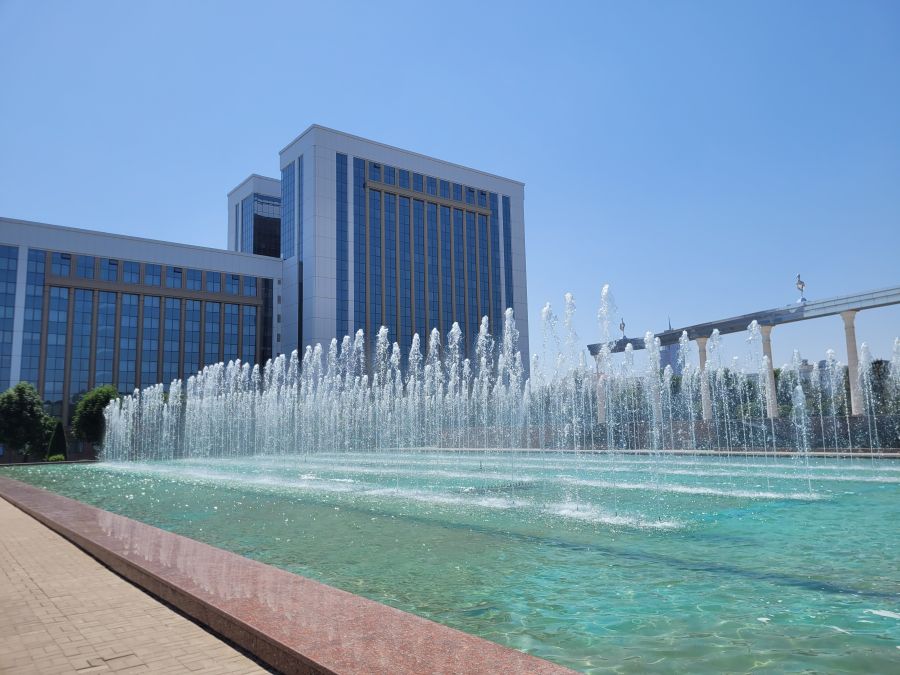 Taschkent: Brunnen auf dem Unabhängigkeitsplatz