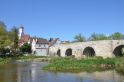 Die alte Steinbrücke in Harburg (Schwaben)